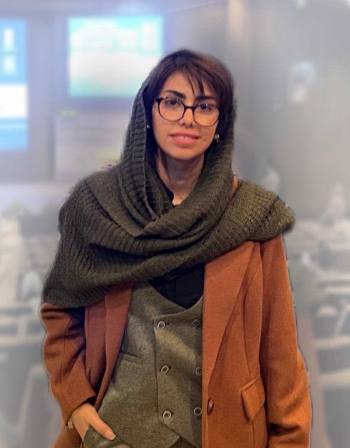 دکتر فائزه اسکندری( نائین)